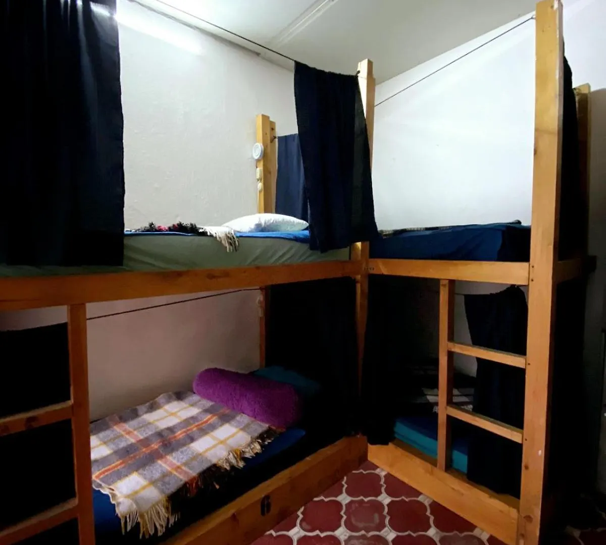 Amura Hostel - Antigua Guatemala 0*,
